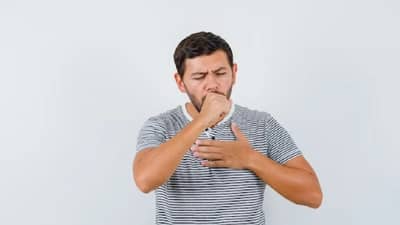 औषधांशिवाय करा सर्दी-खोकल्यावर मात, वापरा हे सोपे उपाय