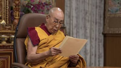 Dalai Lama : नव्या दलाई लामांची निवड कशी होणार? पुनर्जन्म की सुवर्ण कलश पद्धत? चीनच्या दाव्यानंतर भारताची परखड भूमिका