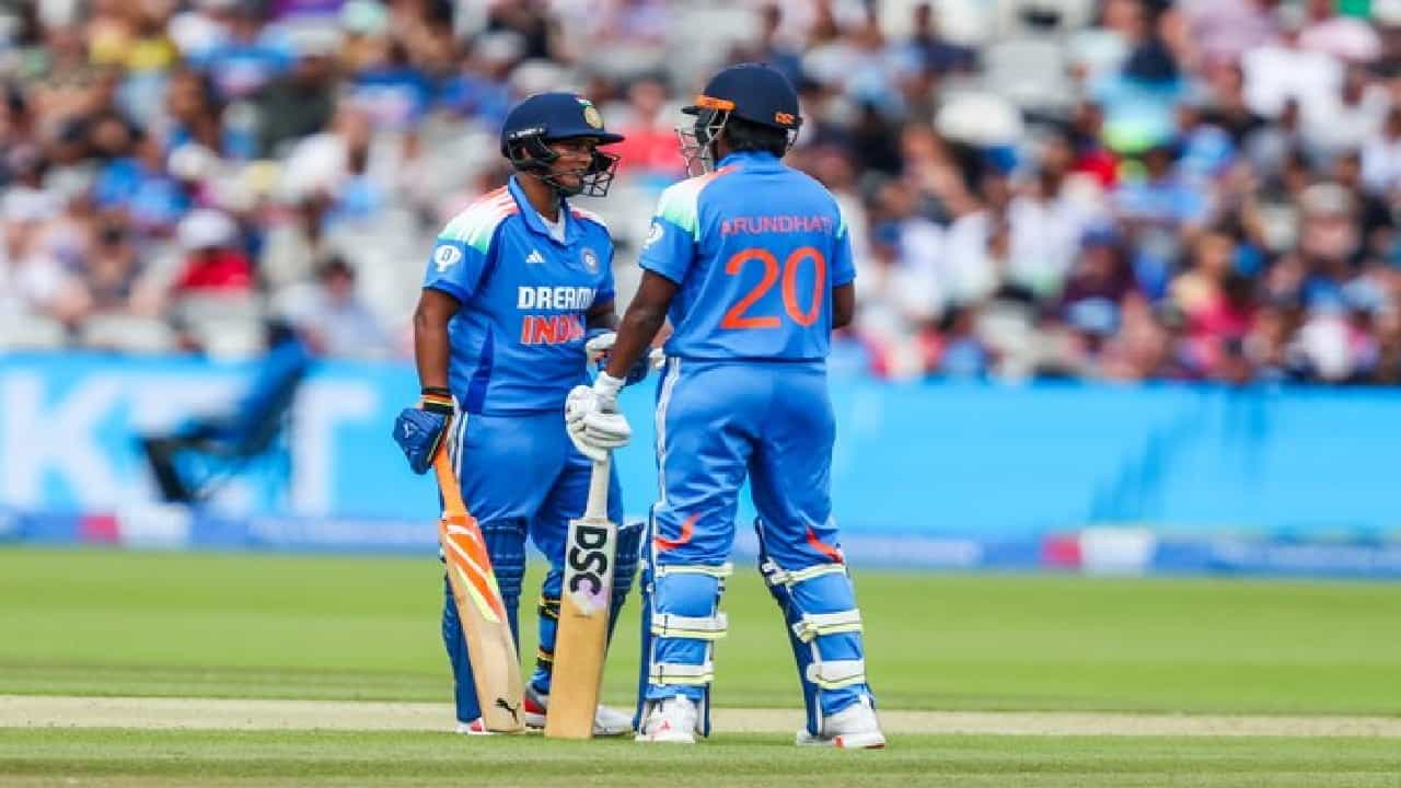 ENG vs IND : लॉर्ड्समध्ये भारतीय संघाकडून निराशा, इंग्लंडसमोर 144 धावांचं आव्हान, महिला ब्रिगेड यजमानांना रोखणार?