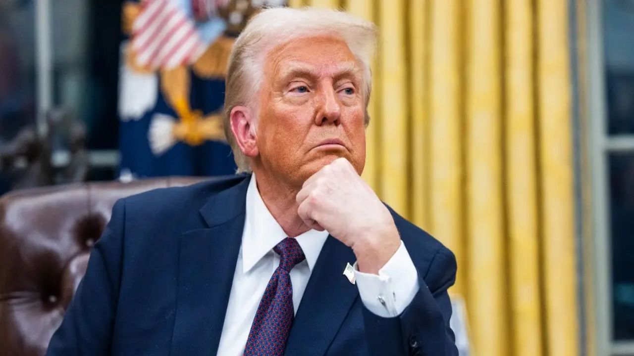 Donald Trump : भारत-रशिया मैत्रीवरुन ट्रम्प यांचा इतका जळफळाट की नको ते बोलले Donald Trump : भारत-रशिया मैत्रीवरुन ट्रम्प यांचा इतका जळफळाट की नको ते बोलले