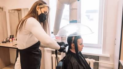 घरच्या घरी हेअर बोटॉक्स करण्यासाठी या सोप्या ट्रिक्स करा फॉलो....