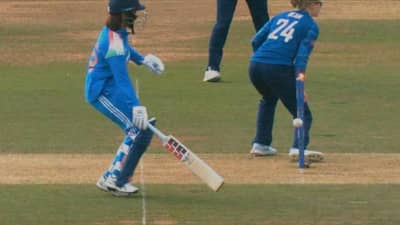 Video : हरलीन देओलचा निष्काळजीपणा पाहून क्रीडाप्रेमींचा संताप, अशा पद्धतीने बाद होणं म्हणजे...