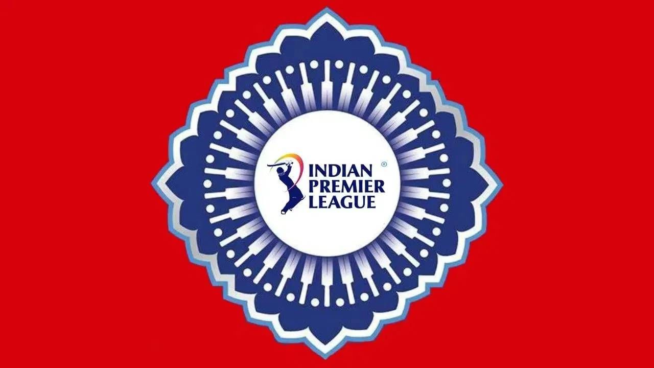 दहा फ्रेंचायझी आपल्या खेळाडूंची देवाणघेवाण करू शकतात. तसेच आवश्यक खेळाडू ट्रेड विंडोच्या माध्यमातून जास्तीची किंमत मोजून विकत घेऊ शकतात. या दोन माध्यमातून नवीन खेळाडू फ्रेंचायझीसोबत जोडता येईल.
