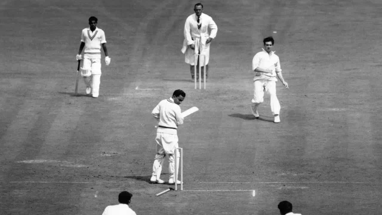 मँचेस्टर कसोटीत एकाच दिवसात दोन वेळा टीम इंडिया ऑलआऊट, वेगवाने गोलंदाजाने घेतले होते 9 विकेट