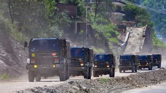 Galwan Accident : गलवानमध्ये मोठी दुर्घटना, 2 अधिकारी शहीद, 3 गंभीररित्या जखमी