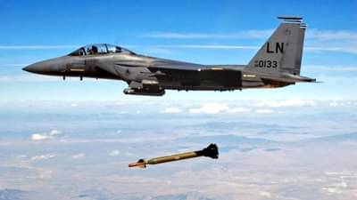 Israel Air Strike : इराण,सीरियानंतर इस्रायलचा आणखी एका देशाच्या महत्त्वाच्या बंदरावर एअरस्ट्राइक