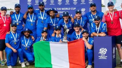 इटलीची टी20 क्रिकेटमध्ये उलथापालथ, स्कॉटलंडला पराभूत करत वर्ल्डकपचं दार ठोठावलं