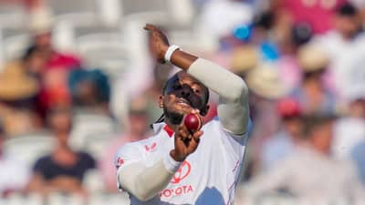 1 किलोची गोल्ड चेन घालून जोफ्रा आर्चरची चीटिंग? व्हायरल व्हिडीओनंतर प्रश्नचिन्ह