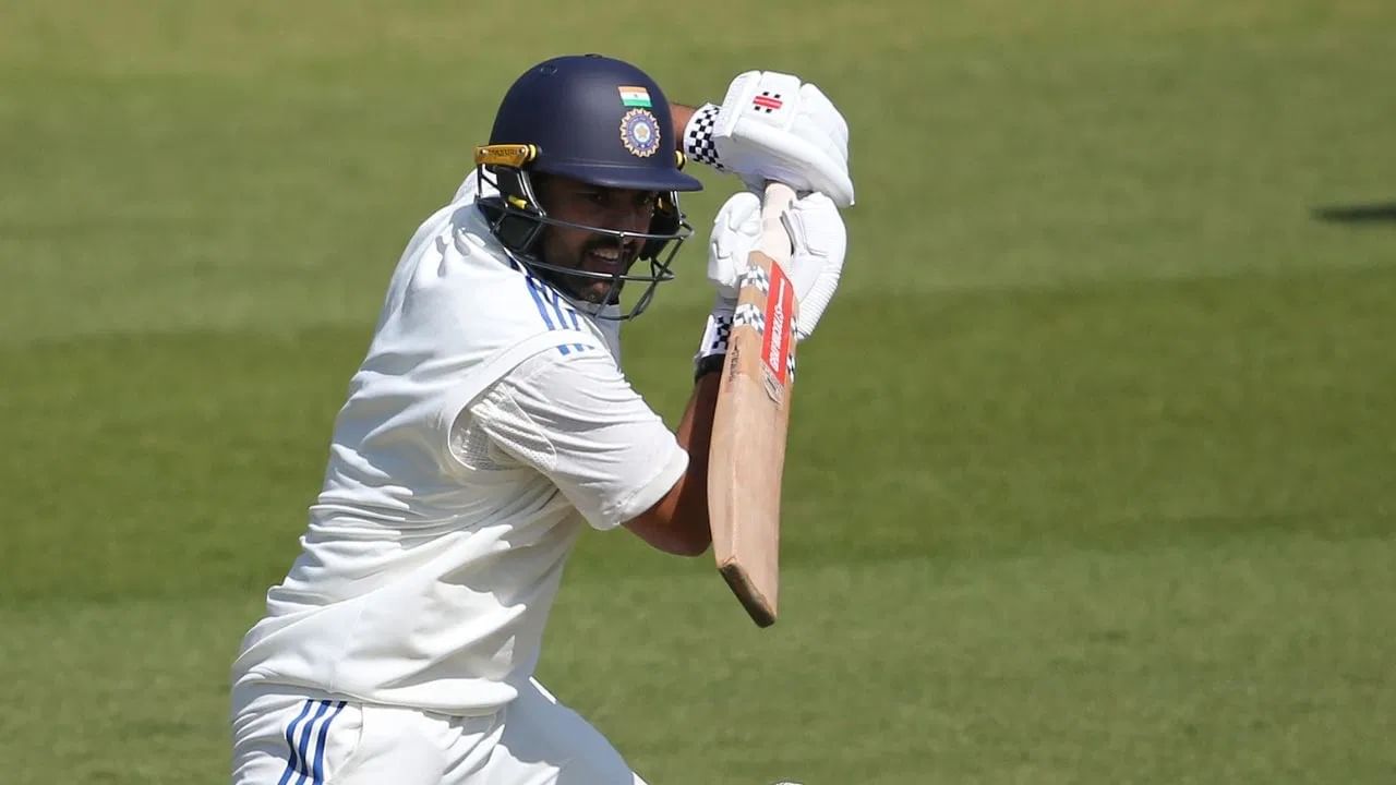 Karun Nair : करुण नायर इंग्लंड विरुद्ध अपयशी, चारही डावांत ढेर, आता पत्ता कट होणार? Karun Nair : करुण नायर इंग्लंड विरुद्ध अपयशी, चारही डावांत ढेर, आता पत्ता कट होणार?