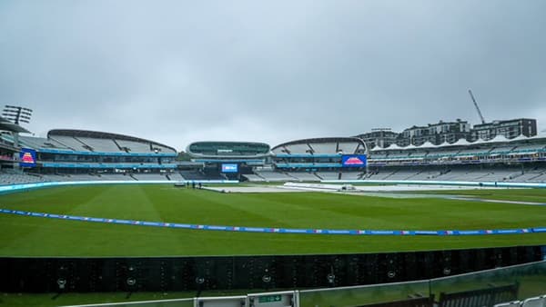 ENG vs IND : इंग्लंडच्या बाजूने नाणेफेकीचा कौल, पावसामुळे 50 ऐवजी 29 ओव्हरचा गेम, टीम इंडियाची बॅटिंग