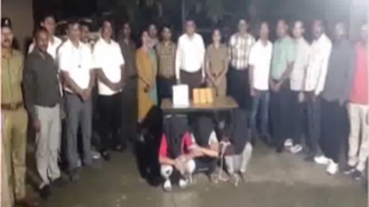 Nagpur : दिल्लीच्या सोनसाखळी चोरट्यांच्या टोळीला नागपूर पोलिसांनी ठोकल्या बेड्या