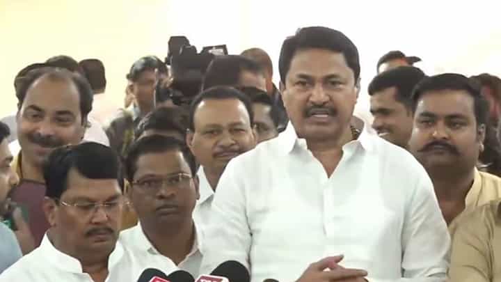 Nana Patole On BJP : सरकारचे नेते शेतकऱ्यांना भिकारी समजतात; निलंबनानंतर नाना पटोले संतापले Nana Patole On BJP : सरकारचे नेते शेतकऱ्यांना भिकारी समजतात; निलंबनानंतर नाना पटोले संतापले