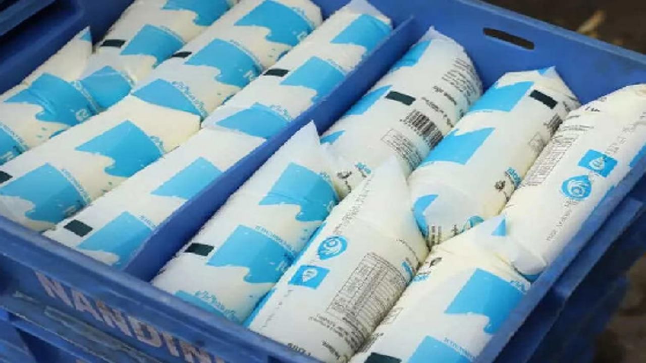 दुधाच्या पिशव्यांपासून बनवा कंपोस्ट, प्रोसेस जाणून घ्या