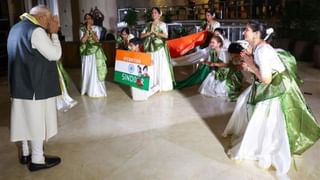 बळीराजासाठी विठ्ठलाला साकडे, पंढरपुरात मुख्यमंत्र्यांच्या हस्ते शासकीय महापूजा संपन्न, पाहा Photos