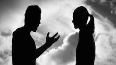 गर्भवती पत्नीला 50 फूट दरीत फेकले, पतीला वाटले काम संपले, पण पुढे जे घडले ते पाहून पोलिसही हैराण