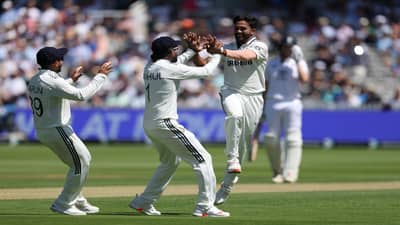 ENG vs IND : नितीशकडून पहिल्याच ओव्हरमध्ये ओपनर जोडीचा गेम,  इंग्लंडला 2 झटके, पाहा व्हीडिओ