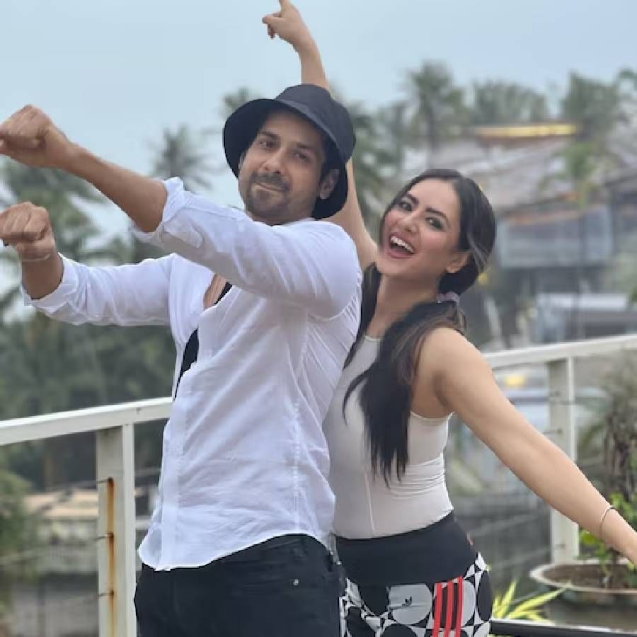 २०२० मध्ये पूजा बॅनर्जीने अभिनेता कुणाल वर्मा याच्याशी लग्न केलं. या लग्नाआधीच त्यांना एक मुलगा झाला होता. एका चुकीच्या निर्णयामुळे आयुष्य कसं बदलू शकतं आणि त्यातून बाहेर पडून नव्याने कसं सुरू करता येतं, याचं उदाहरण पूजाने घालून दिलं आहे. तिचा हा अनुभव आणि तिची धैर्याची कहाणी खरोखरच प्रेरणादायी आहे.