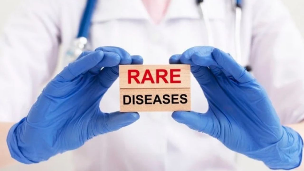 जगभरात अनेक दुर्मिळ आजार आहेत, ज्याबद्दल फार कमी लोकांना माहिती आहे.
