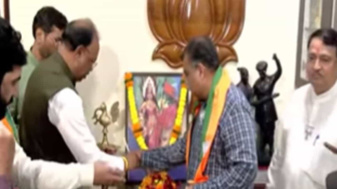 Ravindra Chavan : रविंद्र चव्हाण यांनी प्रदेशाध्यक्ष पदाचा पदभार स्विकारला