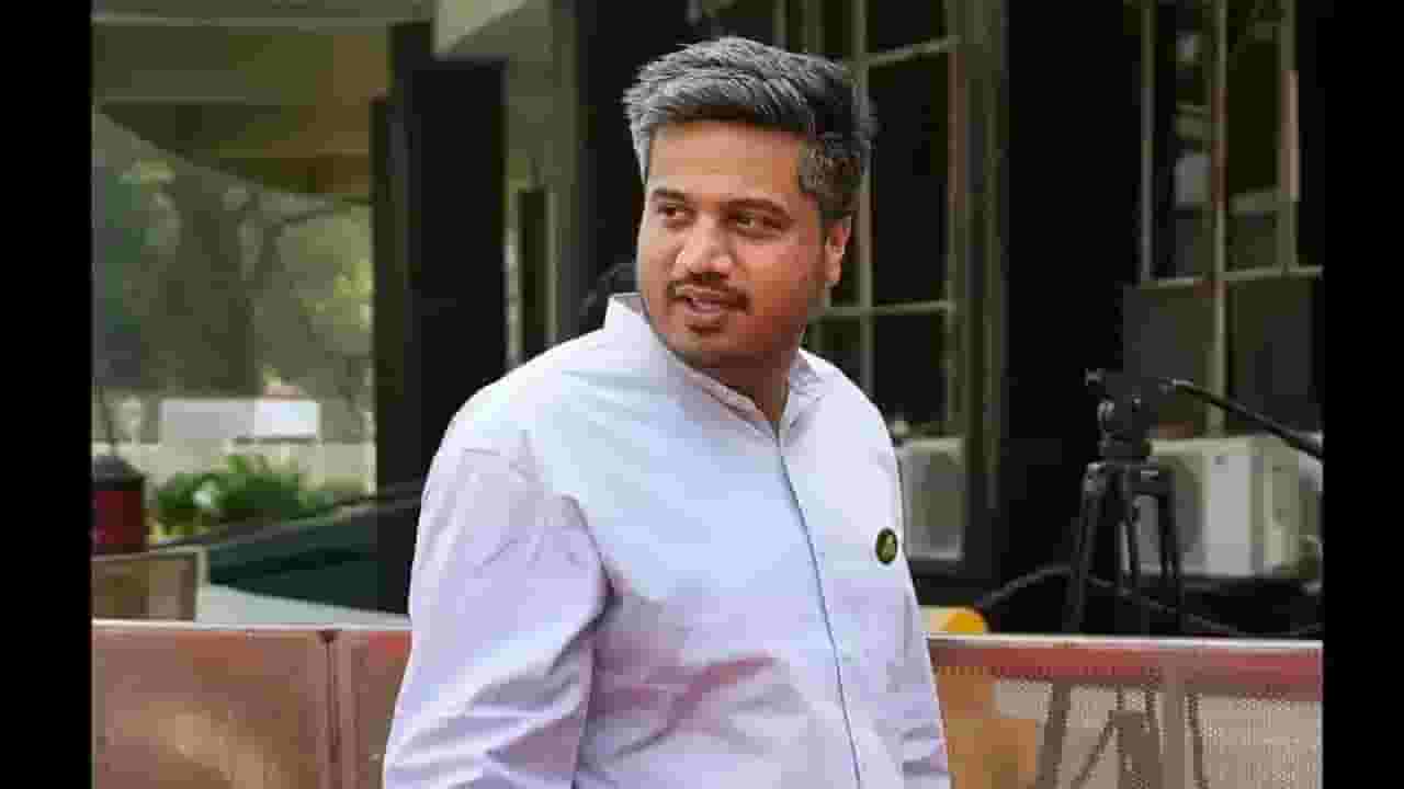 Rohit Pawar : शरद पवार भाकरी फिरवणार? रोहित पवारांवर मोठी जबाबदारी देणार! Rohit Pawar : शरद पवार भाकरी फिरवणार? रोहित पवारांवर मोठी जबाबदारी देणार!