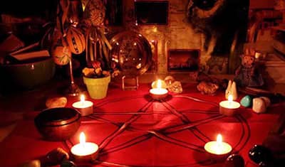 भोंदूबाबाचे अघोरी कृत्य, मायलेकींना सळ्यांचे चटके, यातनागृह पाहून पोलीसही हादरले