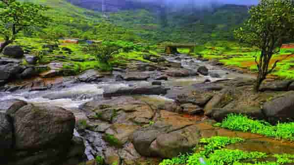 चेरापुंजी-शिलाँग सोडा,पावसाळ्यात भारतातील 5 प्रेक्षणीय स्थळे जाणून घ्या
