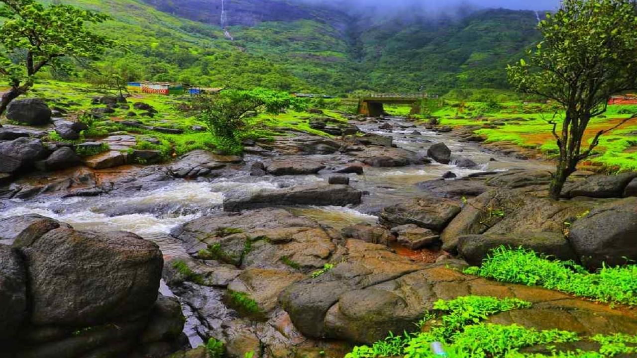 चेरापुंजी-शिलाँग सोडा,पावसाळ्यात भारतातील 5 प्रेक्षणीय स्थळे जाणून घ्या