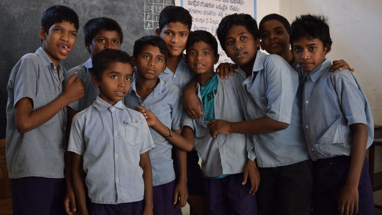 आदिवासी विद्यार्थ्यांना डिजिटल पद्धतीने शिक्षण मिळणार, 10 कोटी रूपयांची तरतूद