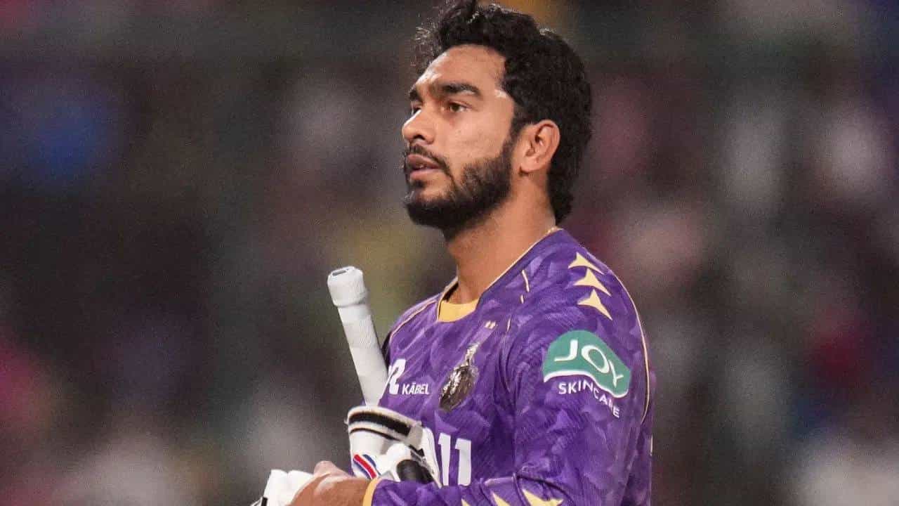 IPL 2026 स्पर्धेपूर्वी 23.75 कोटींची रक्कम मिळालेल्या वेंकटेश अय्यरला केकेआरमधून डच्चू! झालं असं की...