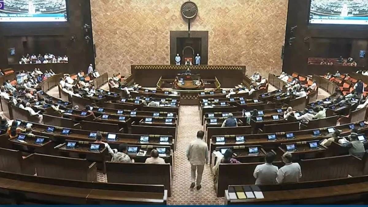 उपराष्ट्रपतींची निवड कशी होते? अचानक राजीनामा दिल्यानंतर निवडणूक कधी होते? जाणून घ्या A टू Z प्रक्रिया उपराष्ट्रपतींची निवड कशी होते? अचानक राजीनामा दिल्यानंतर निवडणूक कधी होते? जाणून घ्या A टू Z प्रक्रिया
