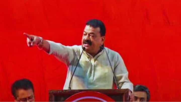 कितीबी समोर येवद्या, त्यांला एकटा बास! भास्कर जाधवांच्या स्टेट्सची चर्चा कितीबी समोर येवद्या, त्यांला एकटा बास! भास्कर जाधवांच्या स्टेट्सची चर्चा