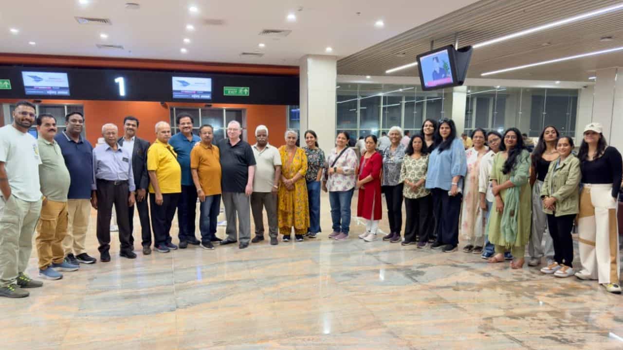 वर्ल्ड मल्याळी कौन्सिल (डब्ल्यूएमसी) च्या चौदाव्या द्वैवार्षिक परिषदेला काल रॉयल ऑर्चिड शेराटन हॉटेलमध्ये एका भव्य क्रूझ डिनरने सुरुवात झाली. बँकाकमध्ये या कार्यक्रमाची अत्यंत उत्साहात सुरुवात झाली आहे.