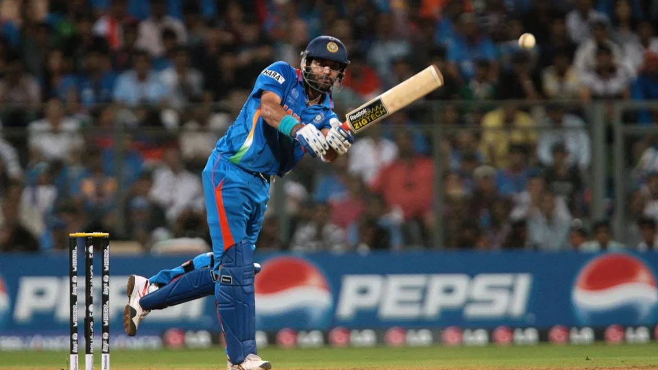 रेडिफ.कॉमशी बोलताना गॅरी कर्स्टन म्हणाले की, "2011 च्या विश्वचषकासाठी युवराज सिंगची निवड करणे सोपे नव्हते. 15 खेळाडूंची निवड करण्यासाठी निवडकर्त्यांमध्ये बरीच चर्चा झाली. सुदैवाने, आम्ही युवराजला संघात समाविष्ट करू शकलो."