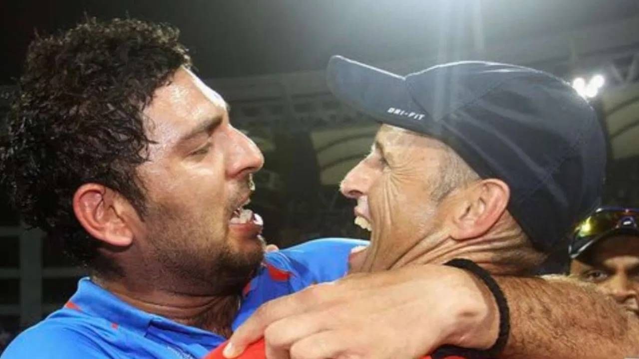 2011 चा एकदिवसीय विश्वचषक जिंकून भारताने 14 वर्षे पूर्ण केली आहेत. संघाचे तत्कालीन मुख्य प्रशिक्षक गॅरी कर्स्टन यांनी त्या विश्वचषकासाठी टीम इंडियाच्या निवडीबाबत काही खुलासे केले आहेत. विशेषतः युवराज सिंगबद्दल धक्कादायक माहिती उघड केली आहे.