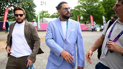 वर्ल्ड चॅम्पियनशिप ऑफ लिजेंड्स स्पर्धेत पाकिस्तानचा अपमान, शाहीद आफ्रिदीला बाहेर फेकलं