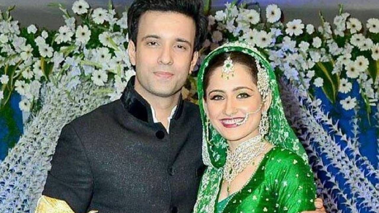 हा अभिनेता दुसरा तिसरा कोणी नसून आमिर अली आहे. प्रसिद्ध अभिनेत्री संजीदा शेखशी त्याने लग्न केलं होतं. या दोघांची पहिली भेट 'क्या दिल में है' या मालिकेच्या सेटवर झाली होती. त्यानंतर दोघं एकमेकांच्या प्रेमात पडले होते. 2012 मध्ये आमिर आणि संजीदाने लग्न केलं होतं. 
