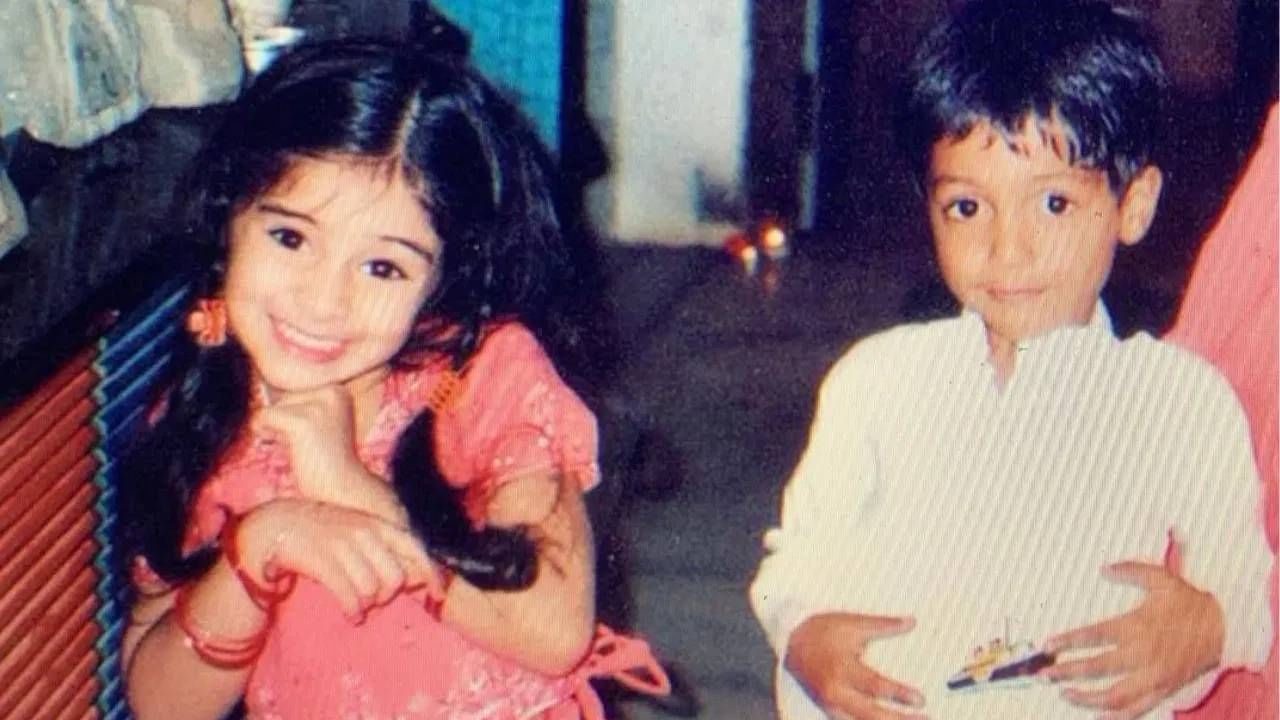 मुंबई विद्यापीठातून पदवी घेतल्यानंतर अहान पांडेने कला, चित्रपट आणि टीव्ही निर्मितीमध्ये विशेष प्राविण्य मिळवले. 'सैयारा' चित्रपटातील या स्टार किडच्या पहिल्या चित्रपटातील सर्वाधिक कलेक्शन आहे. नेटिझन्सदेखील अहानच्या अभिनयाचे कौतुक करत आहेत.