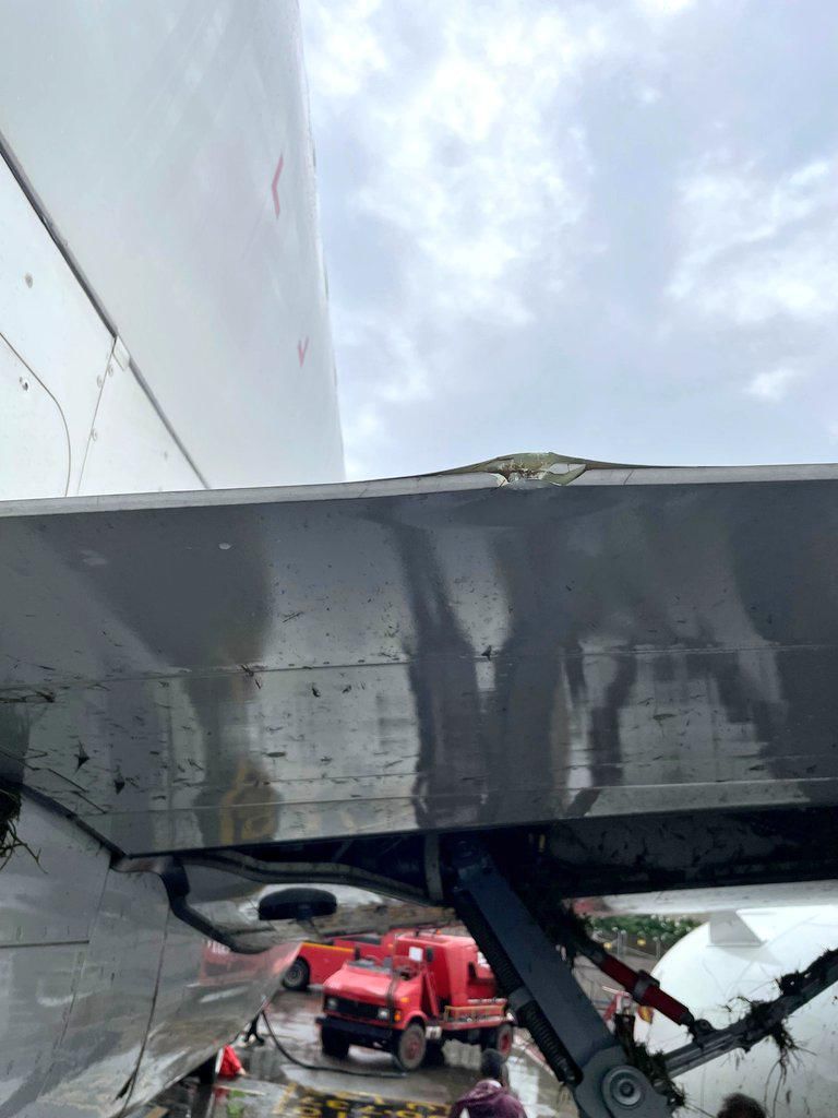 या घटनेत विमानाचे तीन टायर फुटले असून विमानाचे इंजिनही खराब झाले आहे. मात्र, सुदैवाने विमानमधील सर्व प्रवासी आणि केबिन क्रू सुरक्षित असल्याची माहिती एअर इंडियाच्या प्रवक्त्याने दिली.