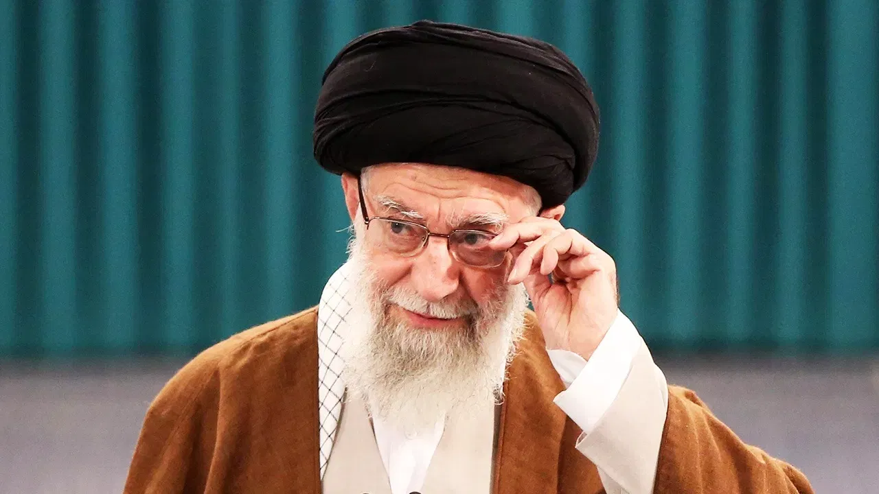 खामेनी टार्गेटवर, इराणच्या सर्वोच्च नेत्याला जीवे मारण्याची इस्रायलची धमकी, असा आहे प्लॅन