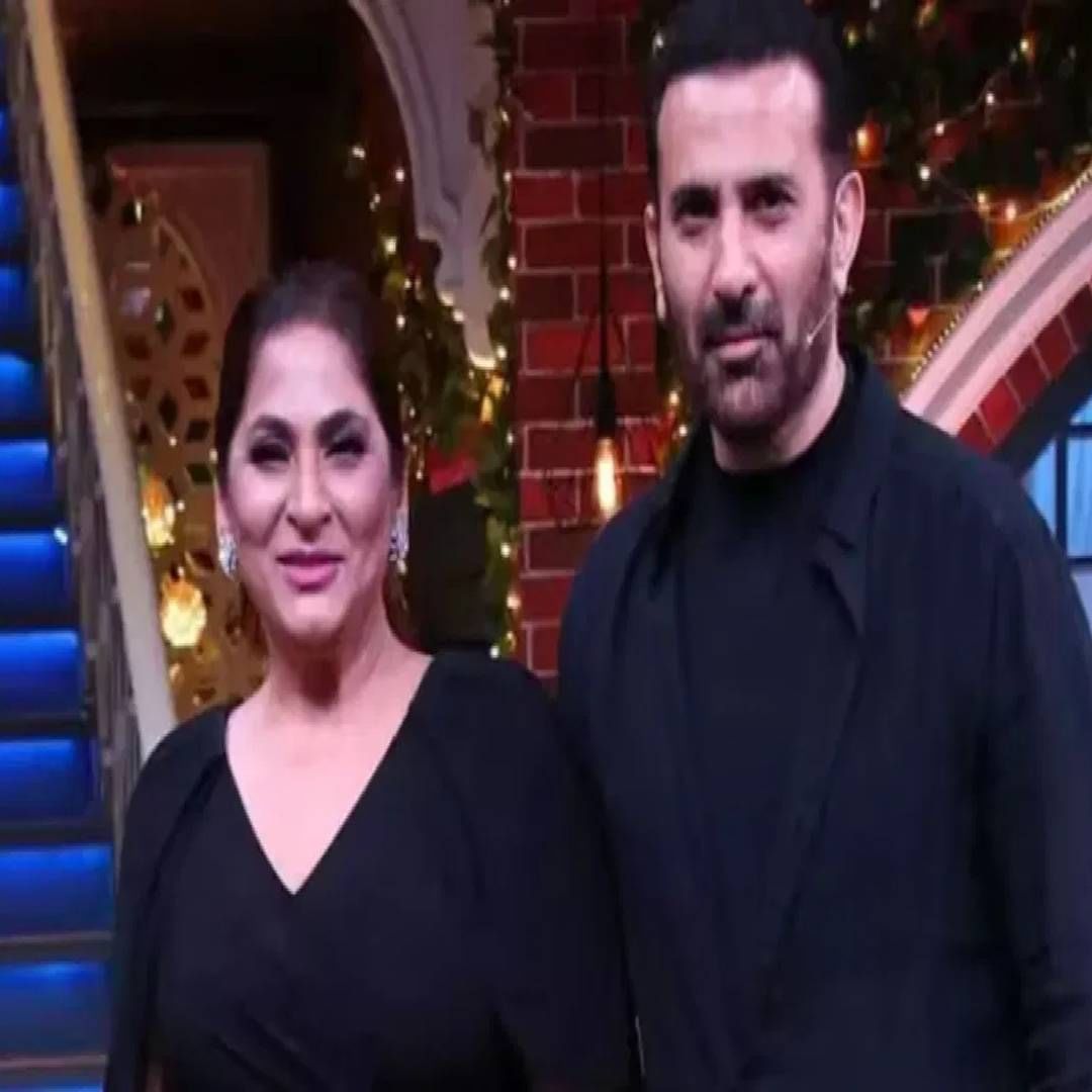 अर्चना पूरन सिंह - दीर्घकाळ चित्रपटात काम केल्यानंतर अर्चना पूरन सिंह आता छोट्या पडद्यावर दिसतेय. अर्चनाने स्वत: अनेकदा या गोष्टीचा खुलासा केलाय की, पती परमीत सेठीसोबत तिने पळून जावून लग्न केलय. दोघांची कुटुंब या लग्नाच्या विरोधात होती. 