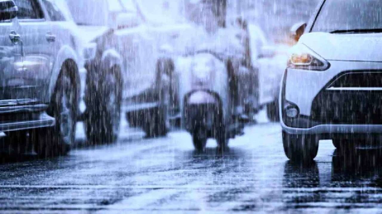 पावसाळ्यात गाडीची काळजी कशी घ्याल? या टिप्स कधीच विसरू नका