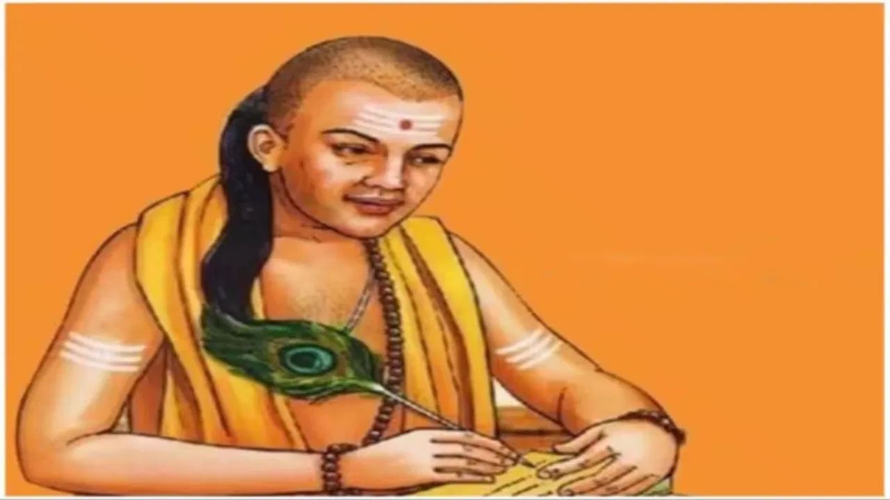 नशिबावर अवलंबून राहू नका - चाणक्य म्हणतात की कधीही नशिबावर अवलंबून राहू नका, कठोर परिश्रम करा.