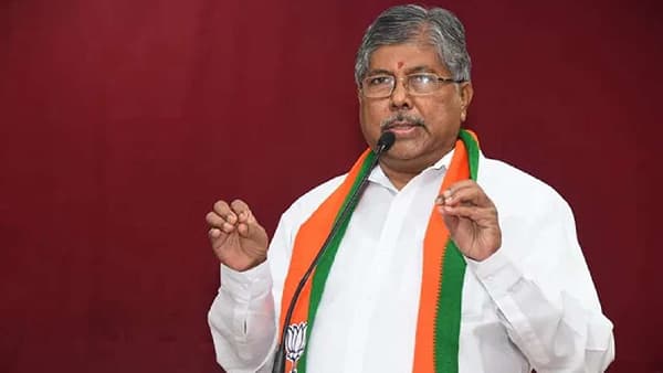 अमित शाहांना भेटण्यासाठी लोक माझ्याकडे यायचे, आता मात्र...चंद्रकांत पाटलांच्या विधानाची चर्चा!
