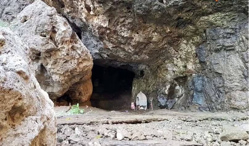 अमरनाथ यात्रेला जाऊ शकत नाही तर  काही टेन्शन नाही...चला छोटा अमरनाथ, कोठे आहे शिवधाम?