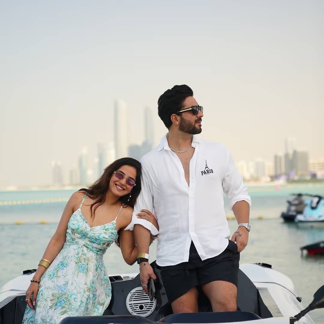 अली म्हणाला की, "आधी असं नव्हतं. माझ्या घरी कुक आहे. पण मी बाहेरचच खायचो. 10 लोकांच खाण ऑर्डर करायचो. मी महिन्याला साडेतीन लाखाचं खायचो. मी रोज काहीतरी फालतू ऑर्डर करायचो"   