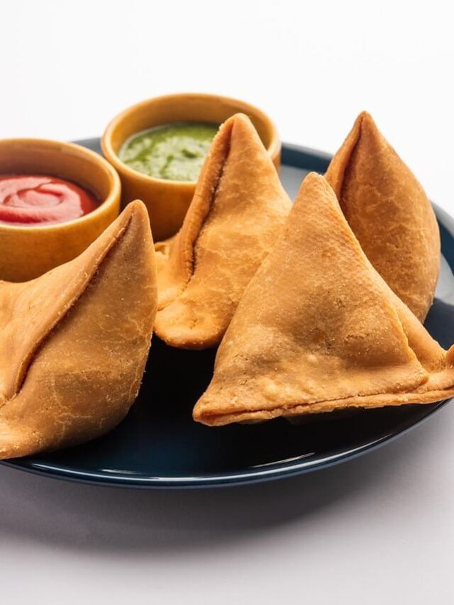 समोशाला इंग्रजी शब्द काय? तुम्हाला माहिती आहे का? समोशाला इंग्रजी शब्द काय? तुम्हाला माहिती आहे का?
