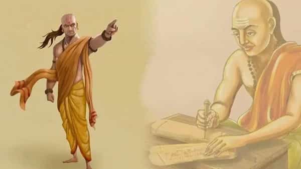 Chanakya Niti : आचार्य चाणक्य हे भारतातील आतापर्यंतच्या सर्वांत मोठ्या विद्वानांपैकी एक आहेत. अर्थशास्त्र, राजकारण या विषयात त्यांचा हातखंडा होता. त्यांनी पुरुषांना काही विशेष सल्ले दिले आहेत. पुरुषांनी आयुष्यात काही गोष्टी कधीच कुणाला सांगू नये, असं चाणक्य यांनी म्हटलंय.