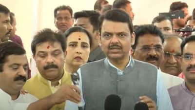 Jan Surksha Bill : आंदोलनाचा अधिकार काढलेला नाही, फक्त संविधान उलथवण्याचा प्रयत्न करणाऱ्या संघटनांना... जनसुरक्षा विधेयकाबद्दल मुख्यमंत्री काय म्हणाले ?