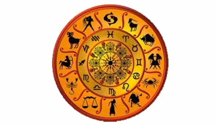 तब्बल 30 वर्षांनी पहिल्यांदाच केंद्र त्रिकोण राजयोग तयार झाला आहे. या राजयोगाचा वृश्चिक, धनू राशींना चांगला फायदा होणार आहे. श्रावण महिन्यात केंद्र त्रिकोण योग जुळून आल्यास तो शुभ आणि प्रभावशाली असल्याचे बोलले जाते.