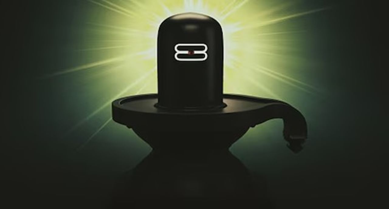 श्रावण महिन्यात महादेवाची पूजा केली जाते. मात्र पूजा करताना काही खास बाबी लक्षात ठेवणे फार गरजेचे आहे. शिवलिंगाची पूजा करताना काही गोष्टी चुकूनही अर्पण करून नये. या गोष्टी अर्पण करणे अशूभ मानले जाते. 